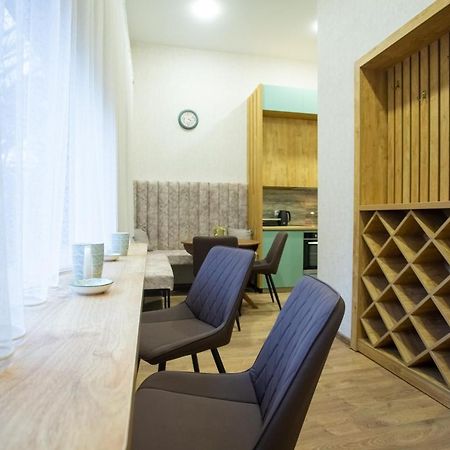 Nino'S Cosy Apartment Kutaisi Exterior photo