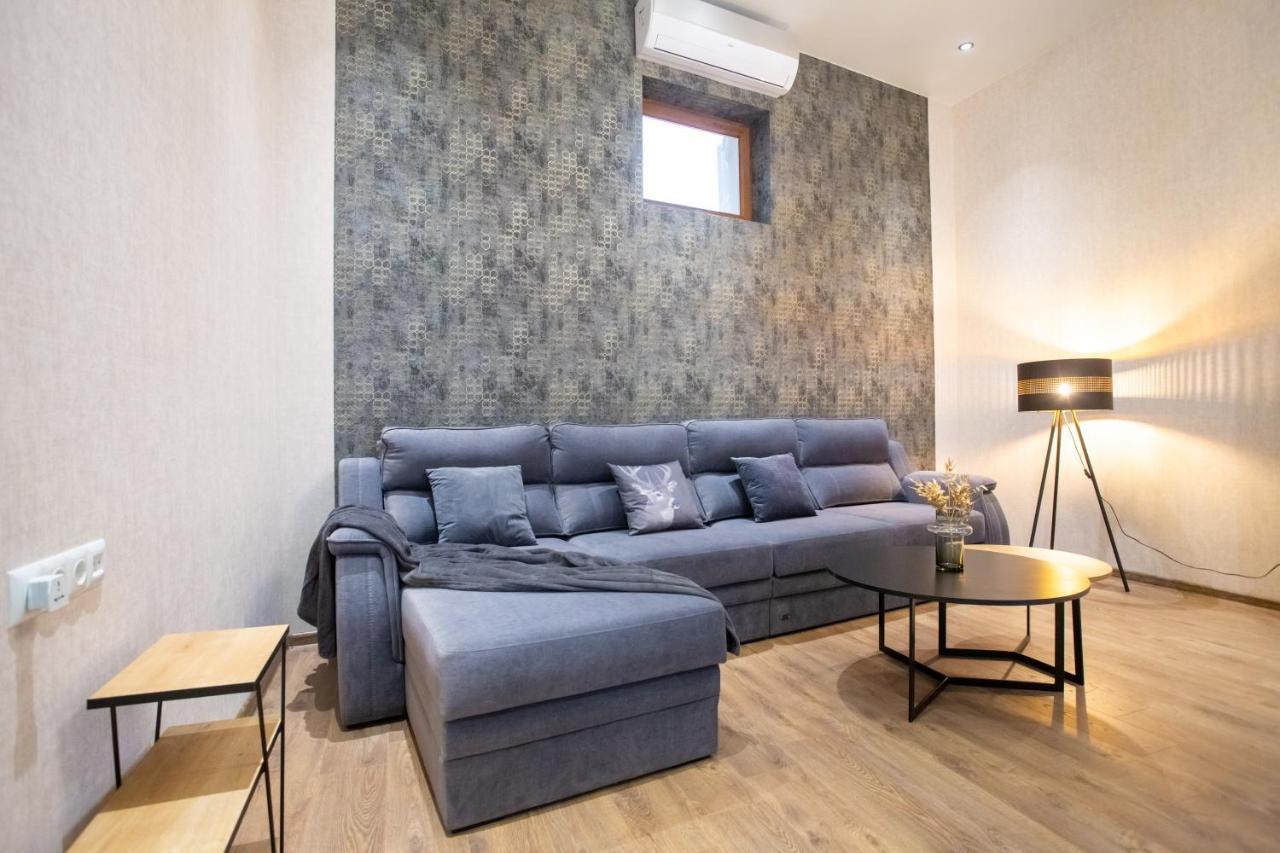 Nino'S Cosy Apartment Kutaisi Exterior photo