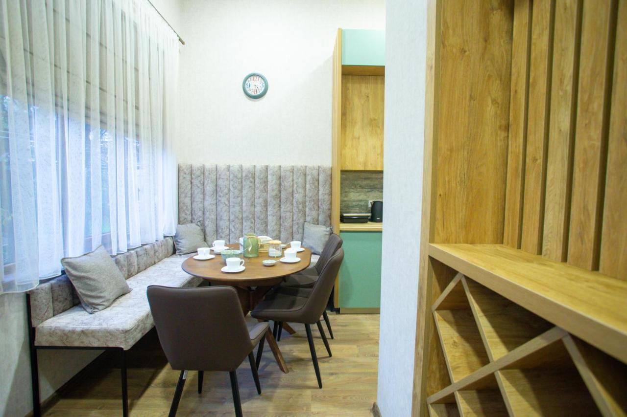 Nino'S Cosy Apartment Kutaisi Exterior photo
